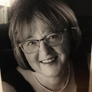 Meet your Posher, Connie